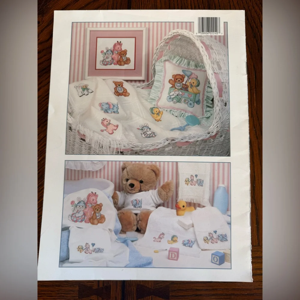 Leisure Arts Cross stitch pattern lot of 4 Nursery ABCs Bibs‎ Baby’s Buddies
